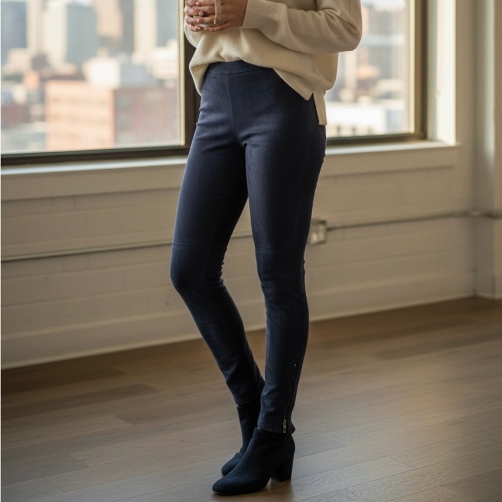 Elie Tahari Navy Skinny Pants